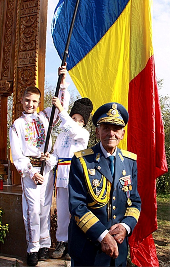 General Flotilă Aeriana (r) Radu Theodoru